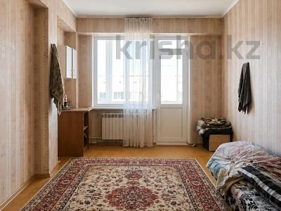 3-бөлмелі пәтер · 80.9 м² · 9/9 қабат, пр. И. Есенберлина 23, бағасы: 27 млн ₸ в Усть-Каменогорске