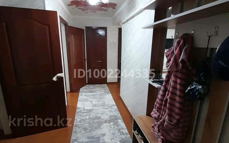 2-комнатная квартира · 77 м² · 1/2 этаж, Черемушка 14 — Рядом Стадион Школа Акимат Базар за 12 млн 〒 в  — фото 2
