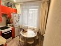 3-бөлмелі пәтер · 48 м² · 3/5 қабат, 13-шағынаудан 8, бағасы: 11 млн ₸ в Караганде, Алихана Бокейханова р-н — фото 4