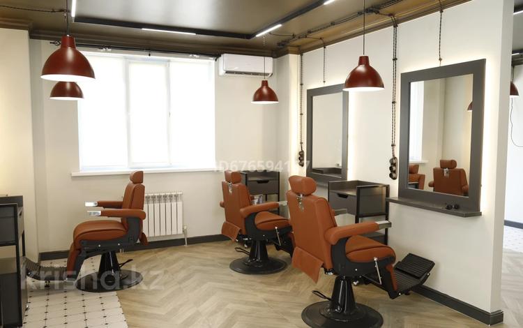 Магазины и бутики · 52 м² за 29 млн ₸ в Атырау, мкр Нурсая — фото 12
