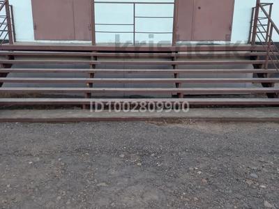 Свободное назначение, офисы, магазины и бутики, салоны красоты, медцентры и аптеки, образование, развлечения · 82 м² за 27 млн ₸ в Усть-Каменогорске