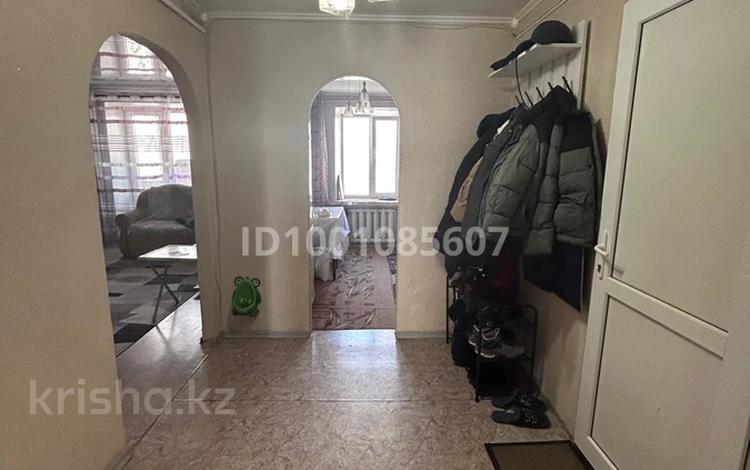 4-комнатная квартира · 76.8 м² · 5/5 этаж, Комарова за 11.5 млн ₸ в Алтае — фото 2
