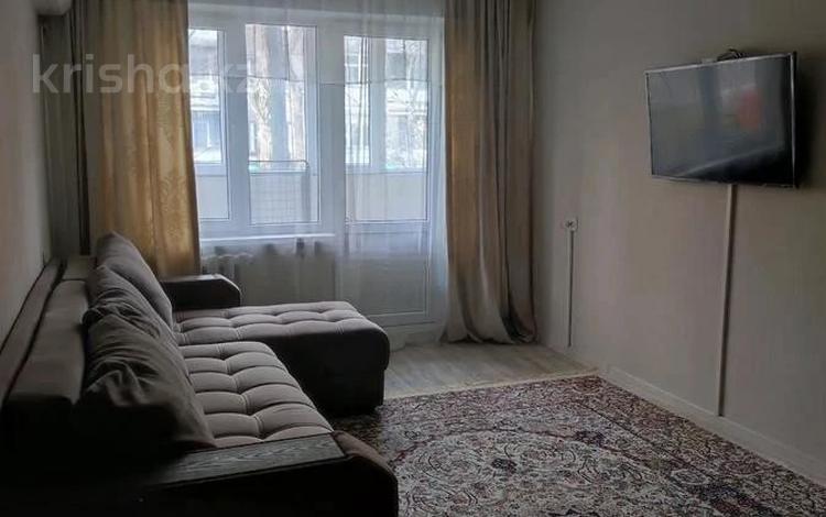 1-комнатная квартира, 33 м², 3/5 этаж, мкр Аксай-2 за 22.5 млн 〒 в Алматы, Ауэзовский р-н — фото 2