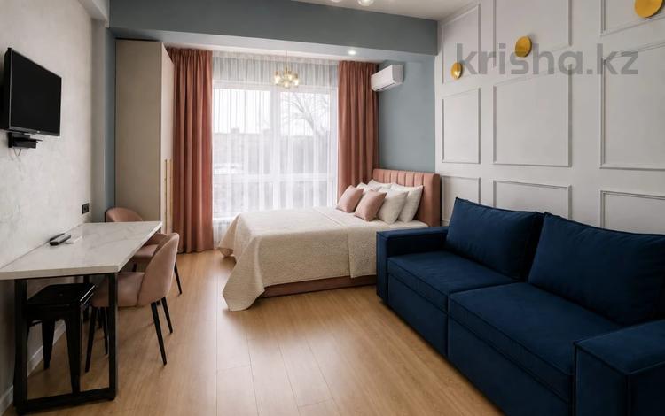 1-комнатная квартира · 37 м² · 3/10 этаж, Кабанбай Батыра 15 за 400 000 ₸ в Алматы, Медеуский р-н — фото 6
