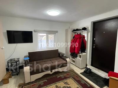 Жеке үй · 2 бөлме · 50 м², Краснознаменная, бағасы: 30 000 〒 в Усть-Каменогорске