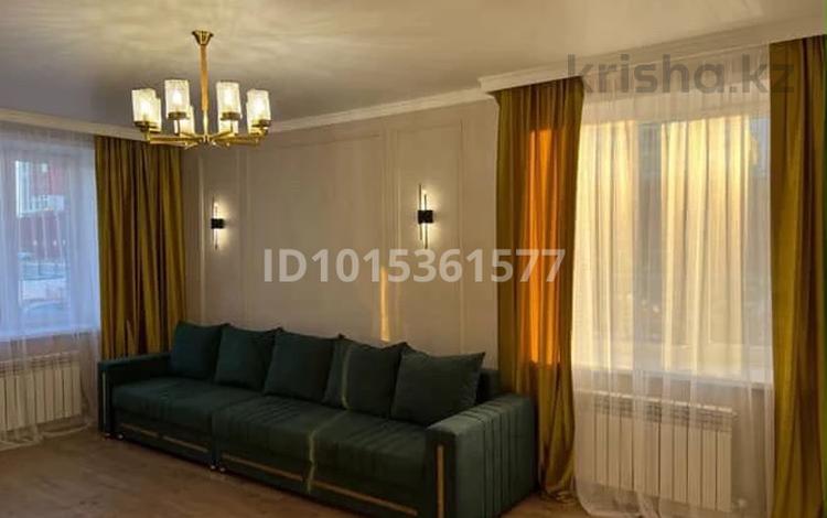 2-комнатная квартира · 62 м² · 1/9 этаж, Ахмет Байтурсынулы 36а за 270 000 ₸ в Астане, Сарайшык р-н — фото 2
