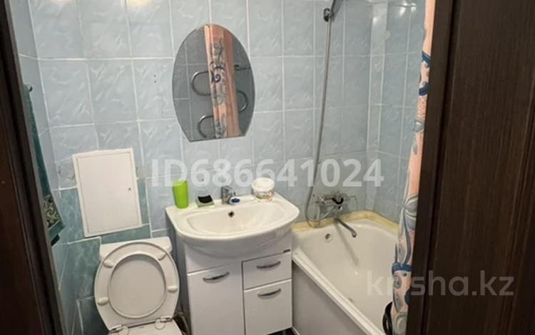 2-бөлмелі пәтер · 45.4 м² · 5/5 қабат, Абая 17а 17а — В районе рахате возле Отбасы банка, бағасы: 13 млн ₸ в Атырау — фото 6