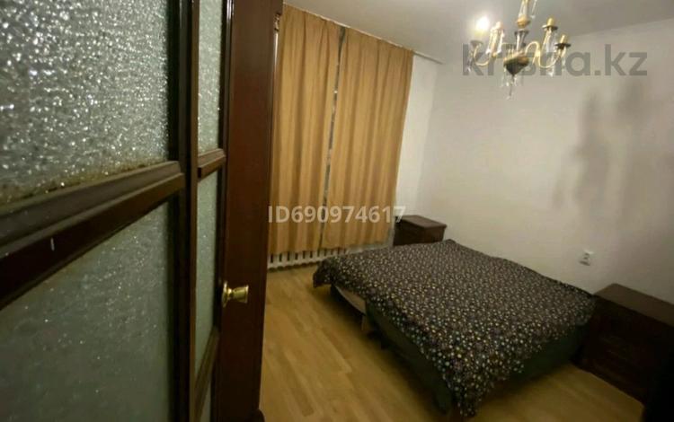 3-комнатная квартира, 71 м², 1/9 этаж, Қарасай батыра 209