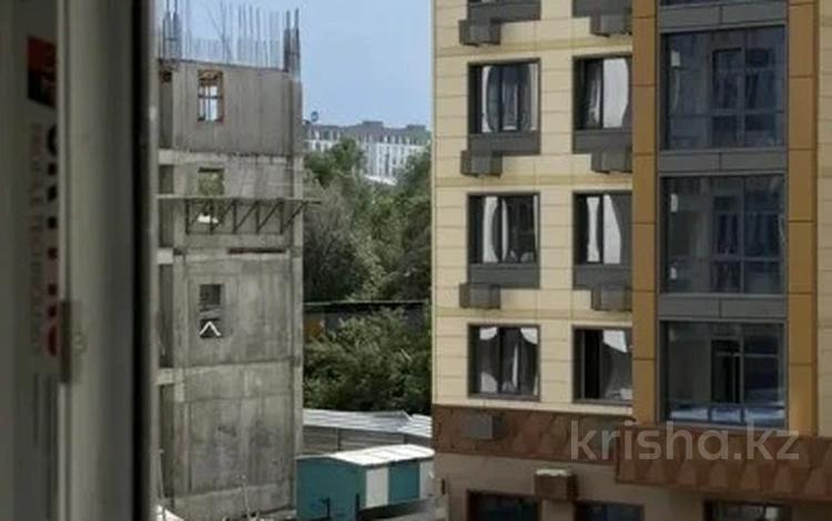 1-бөлмелі пәтер · 40 м² · 4/9 қабат, Радостовца 165/1, бағасы: 41 млн ₸ в Алматы, Бостандыкский р-н — фото 4