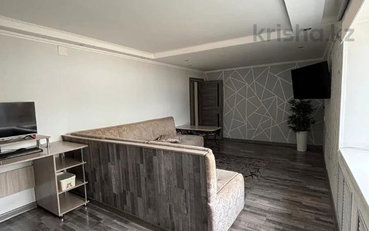 Отдельный дом · 3 комнаты · 93.5 м² · 6 сот., Сабыра Рахимова 142 за 28.5 млн ₸ в Караганде, Казыбек би р-н — фото 11