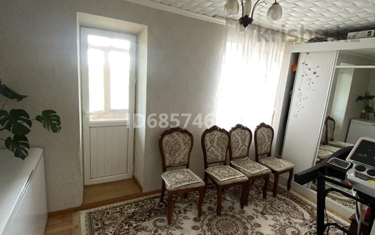 2-комнатная квартира, 41.3 м², 3/5 этаж, Абая 81А за 16.5 млн 〒 в Жезказгане — фото 2