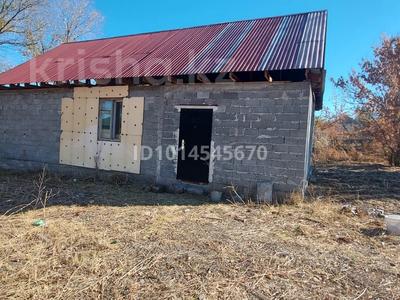 Жеке үй · 3 бөлме · 65 м² · 12 жүзд., Батыс 15а — Рядом школа магазин, бағасы: 8 млн ₸ в 