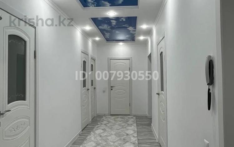 4-комнатная квартира · 108 м² · 5/5 этаж, Дина нурпейсова10 5 за 300 000 ₸ в Уральске — фото 2