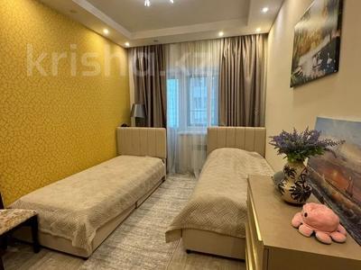 4-комнатная квартира · 120 м² · 3/17 этаж, Абая 150/230 за ~ 100 млн ₸ в Алматы, Бостандыкский р-н