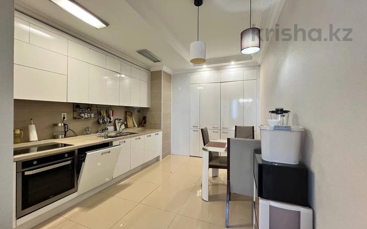 4-комнатная квартира · 148 м² · 29/30 этаж, Ракымжан Кошкарбаев 2 за 105 млн ₸ в Астане, Сарайшык р-н — фото 2