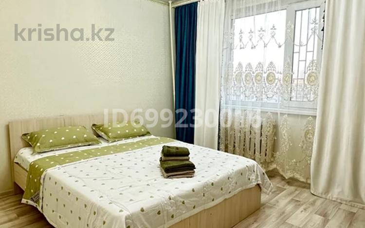1-комнатная квартира · 70 м² · 6/9 этаж, мкр Жана Орда 2 — Возле Анвар и Аяжан за 10 000 ₸ в Уральске — фото 2