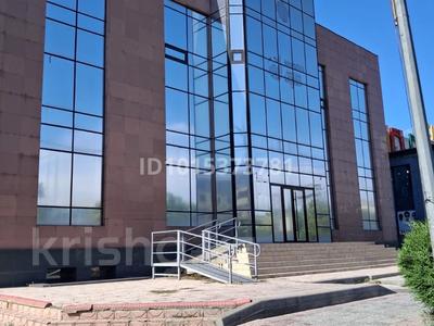 Свободное назначение, офисы, магазины и бутики, склады, общепит, салоны красоты, медцентры и аптеки, образование, развлечения, конференц-залы, кабинеты и рабочие места, студии · 1117 м² за 5 000 ₸ в Шымкенте, Туран р-н