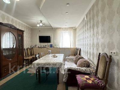 Отдельный дом • 8 комнат • 316 м² • 10 сот., Абылайхана — Бурабай за 110 млн 〒 в Астане, Алматы р-н