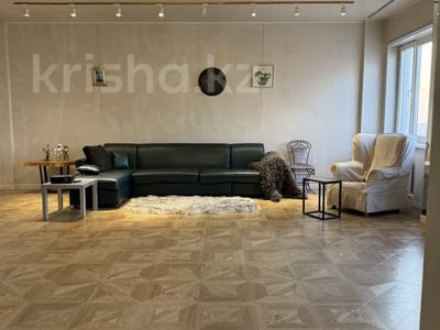3-комнатная квартира · 178 м² · 8/11 этаж, Пушкина 64 — Достык-Карасай батыра за 880 000 ₸ в Алматы, Медеуский р-н