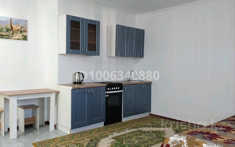 1-бөлмелі пәтер · 42 м² · 10/10 қабат, Исаева — Гоголя, бағасы: 12 000 ₸ в Алматы, Алмалинский р-н — фото 2