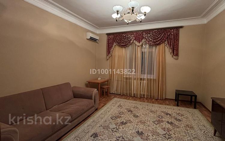 3-комнатная квартира · 79 м² · 2/3 этаж, мкр Центральный, Азаттык 24 — Азаттык-Гурьевская за 200 000 ₸ в Атырау — фото 10