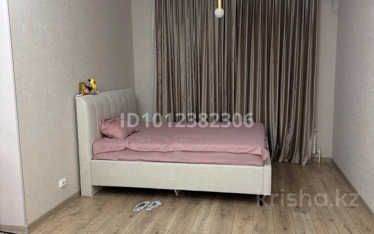 1-бөлмелі пәтер · 51 м² · 4/5 қабат, М Жумабаева 15, бағасы: 27 млн ₸ в Атырау — фото 2