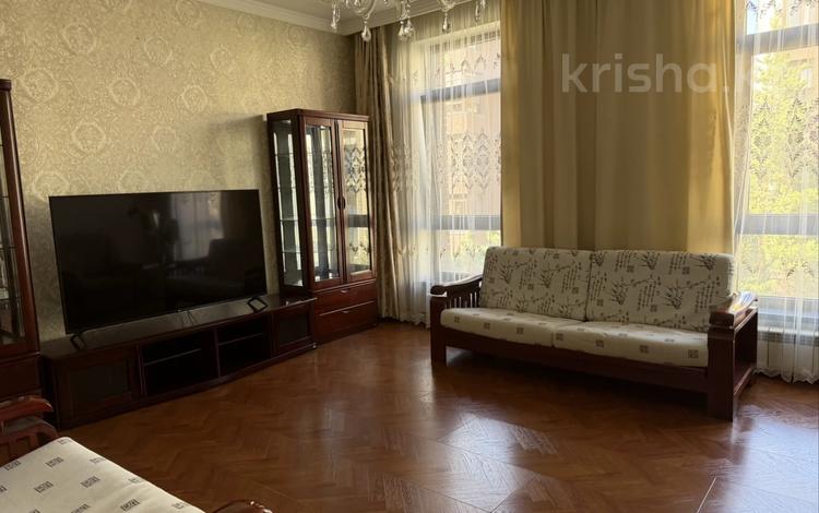 3-бөлмелі пәтер · 130 м² · 2/6 қабат, Рахмадиева 2/1, бағасы: 600 000 ₸ в Алматы, Бостандыкский р-н — фото 2