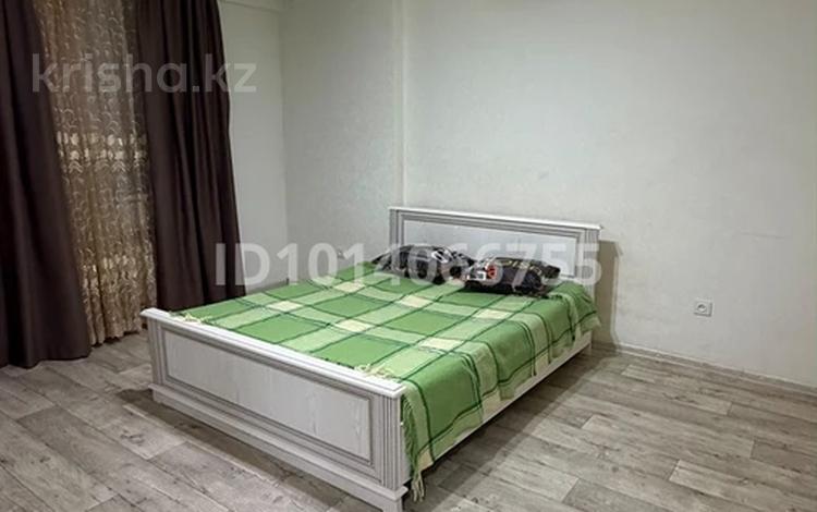 1-бөлмелі пәтер · 40 м² · 1/5 қабат, Алтын орда ш/а. 16ак1, бағасы: 130 000 ₸ в Актобе, мкр. Алтын орда — фото 10