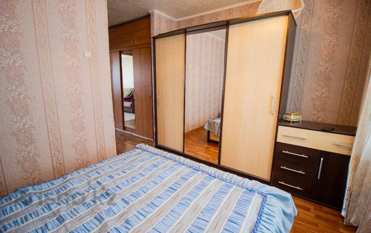 4-комнатная квартира, 80 м², 4/5 этаж, 5 мкр за 22 млн 〒 в Талдыкоргане, мкр Самал — фото 2