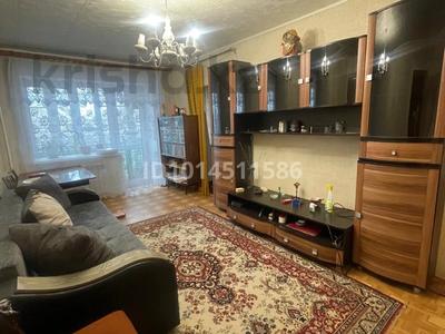 2-бөлмелі пәтер · 44 м² · 5/5 қабат, Нуркена Абдирова 50/1, бағасы: 14 млн ₸ в Караганде, Казыбек би р-н
