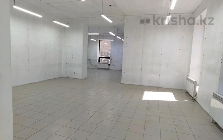 Офисы, магазины и бутики, салоны красоты, фитнес и спорт, медцентры и аптеки, образование · 135.8 м² за 1 млн ₸ в Астане, Алматы р-н — фото 2