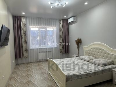 1-комнатная квартира · 55 м² · 1/5 этаж, мкр. Алтын орда 356б за 1 000 ₸ в Актобе