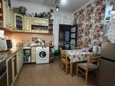 2-комнатная квартира · 100 м² · 1/6 этаж, мкр Шанхай, Мкр Шанхай, ул.Кошевого 92А за 22 млн ₸ в Актобе
