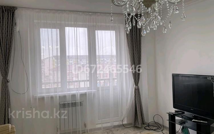 1-комнатная квартира · 50 м² · 4/5 этаж, мкр Нурсая 109 за 150 000 〒 в Атырау — фото 7