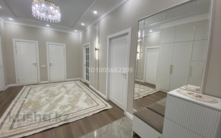 3-комнатная квартира · 130 м² · 2/7 этаж, 20-й мкр за 54.8 млн ₸ в Актау — фото 15