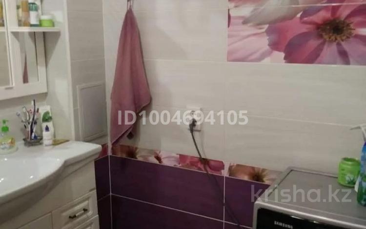 4-бөлмелі пәтер · 136 м² · 4/5 қабат, мкр Северо-Восток 2/1, бағасы: 50 млн ₸ в Уральске — фото 2
