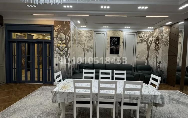 7-бөлмелі пәтер · 300 м² · 10/11 қабат, 19-й мкр, Мкрн 19 33, бағасы: 120 млн ₸ в Актау — фото 2