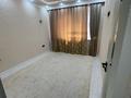 4-комнатная квартира · 90 м² · 1/5 этаж, 27-й мкр 80 за 250 000 ₸ в Актау — фото 2