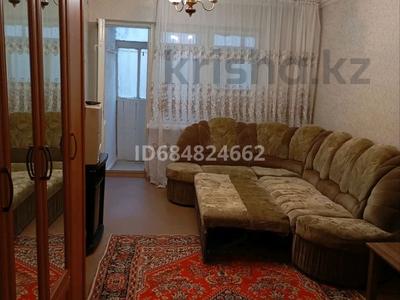 1-комнатная квартира, 34 м², 1/4 этаж по часам, 1-й мкр 9 за 1 000 〒 в Актау, 1-й мкр