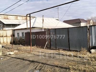 Жеке үй · 2 бөлме · 85 м² · 4.5 жүзд., Алмагүл ш/а., Сагизская 8, бағасы: 10 млн ₸ в Атырау, мкр. Алмагуль
