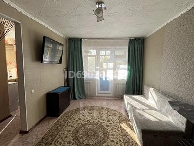 1-комнатная квартира · 33 м² · 3/5 этаж, Алашахана — Черная маска, дом быта за 140 000 〒 в Жезказгане