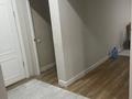 3-бөлмелі пәтер · 107 м² · 10/10 қабат, Толе би 285/8 — Хорошая светлая большая квартира, терплю, с удобной правильной планировкой, окна на Толе би и во внутренний двор, 2 санузла со встроенной мебелью, заезжай и живи, без Долгов, реальному покупателю торг, бағасы: 53 млн ₸ в Алматы, Ауэзовский р-н — фото 6