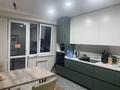 3-бөлмелі пәтер · 107 м² · 10/10 қабат, Толе би 285/8 — Хорошая светлая большая квартира, терплю, с удобной правильной планировкой, окна на Толе би и во внутренний двор, 2 санузла со встроенной мебелью, заезжай и живи, без Долгов, реальному покупателю торг, бағасы: 53 млн ₸ в Алматы, Ауэзовский р-н — фото 9