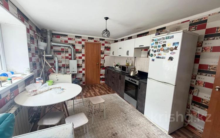 Отдельный дом · 3 комнаты · 80 м² · 3 сот., Летунова 47 за 200 000 ₸ в Костанае — фото 2