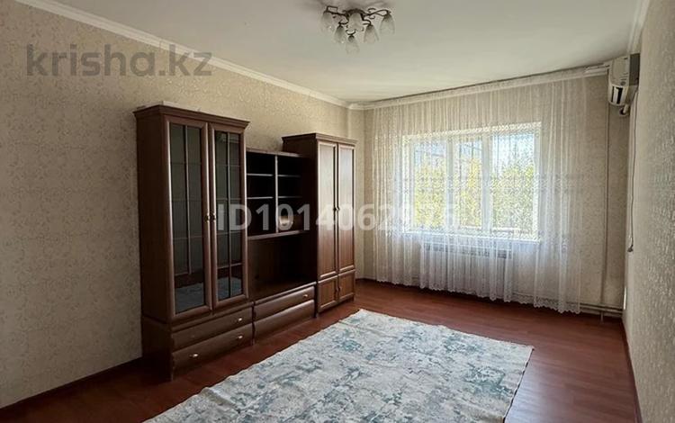 1-комнатная квартира · 50 м² · 4/5 этаж, 17-й микрорайон, 18 шағын аудан 79 — Садик жанында жане клиника рядом за 120 000 ₸ в Шымкенте, Аль-Фарабийский р-н — фото 2