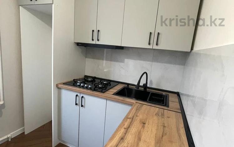 3-комнатная квартира · 60 м² · 1/5 этаж, 8 микр за 19.5 млн ₸ в Актобе — фото 2