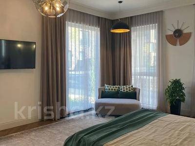 2-комнатная квартира, 100 м², 1 этаж помесячно, Аль- Фараби 116 за 1.9 млн 〒 в Алматы, Медеуский р-н