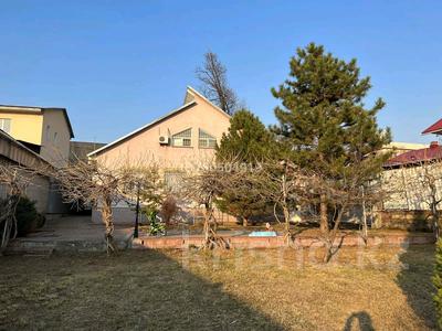 Отдельный дом · 4 комнаты · 174 м² · 7 сот., мкр Горный Гигант, Жамакаева 218 за ~ 326.1 млн 〒 в Алматы, Медеуский р-н