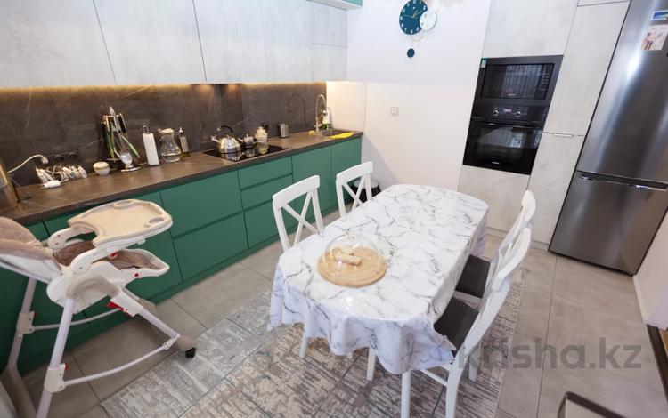 3-бөлмелі пәтер · 90 м² · 6/12 қабат, Макатаева 131 — Муратбаева, бағасы: 66 млн ₸ в Алматы, Алмалинский р-н — фото 2