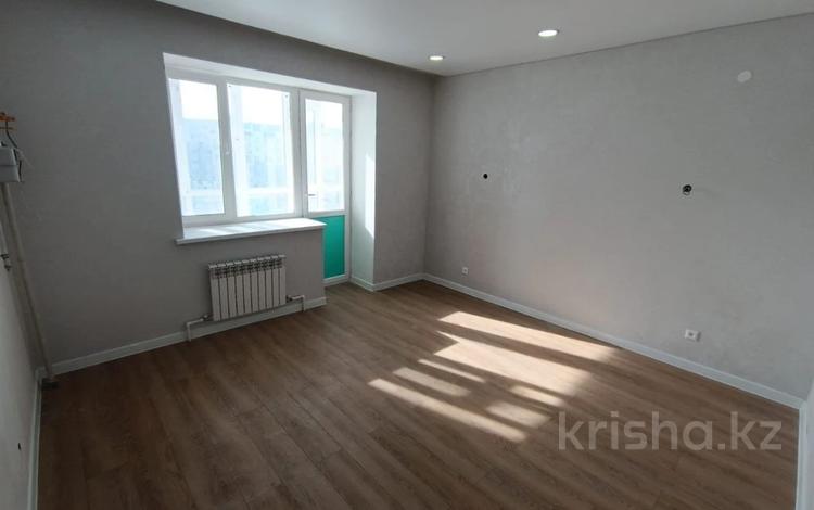 2-бөлмелі пәтер · 62 м² · 8/10 қабат, мкр. Алтын орда, тауелсиздик 22, бағасы: 22.5 млн ₸ в Актобе — фото 2
